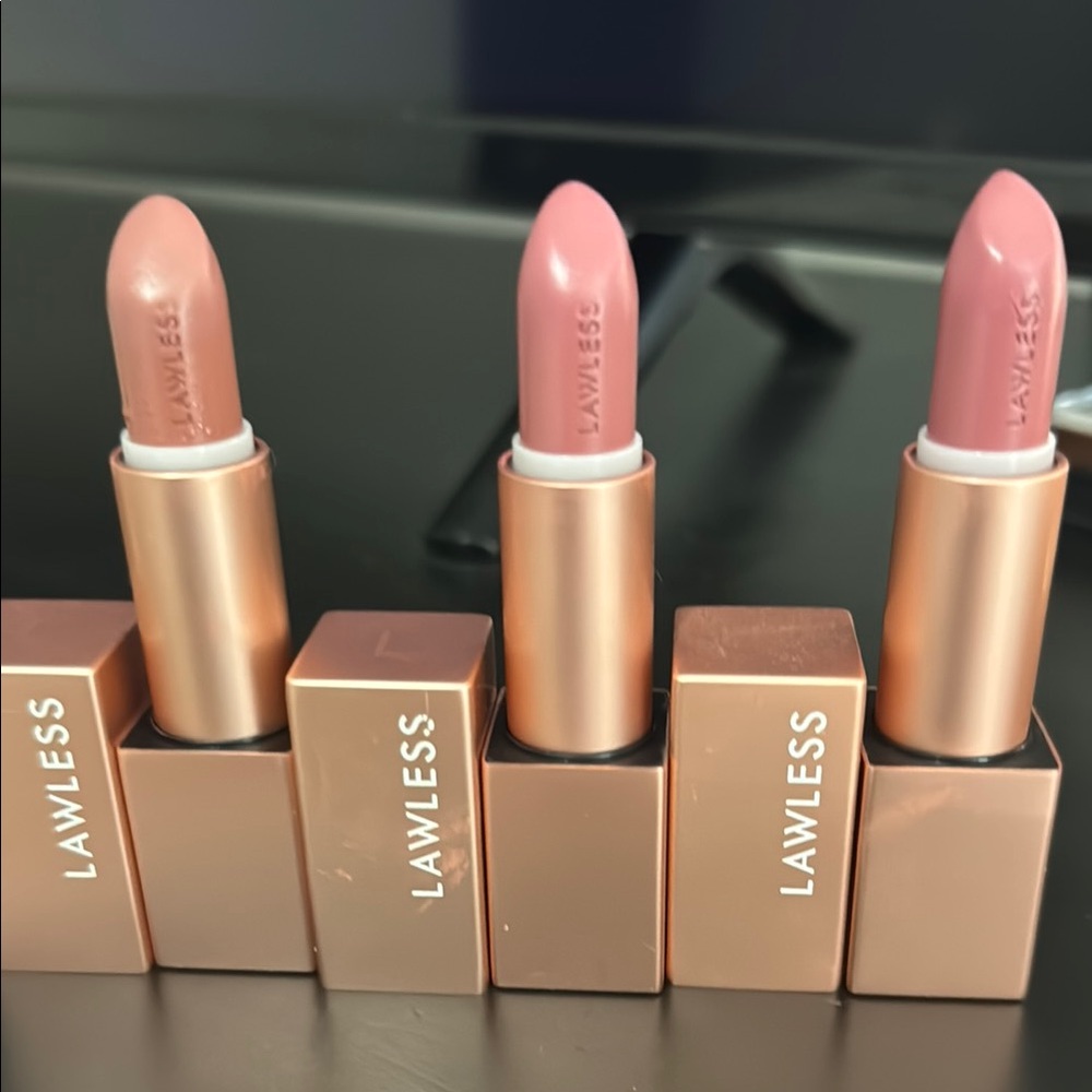 Lawless Nude and Pink Lipstick Set
